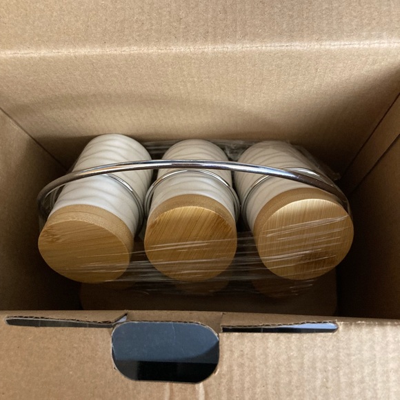 Servappetit 6 piece porcelain Bamboo Spice Rack - Picture 3 of 4